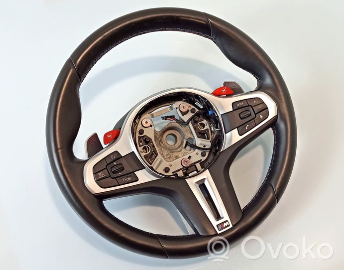 BMW M5 F90 Steering wheel 020670