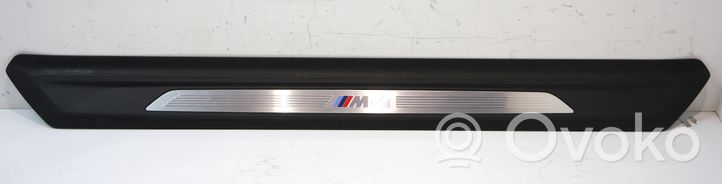 BMW M4 F82 F83 Etuoven kynnyksen suojalista 017928