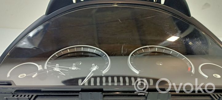 BMW X5 F15 Geschwindigkeitsmesser Cockpit 017435