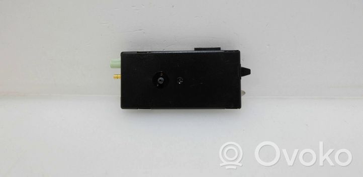 BMW 2 F22 F23 Amplificateur d'antenne 000918