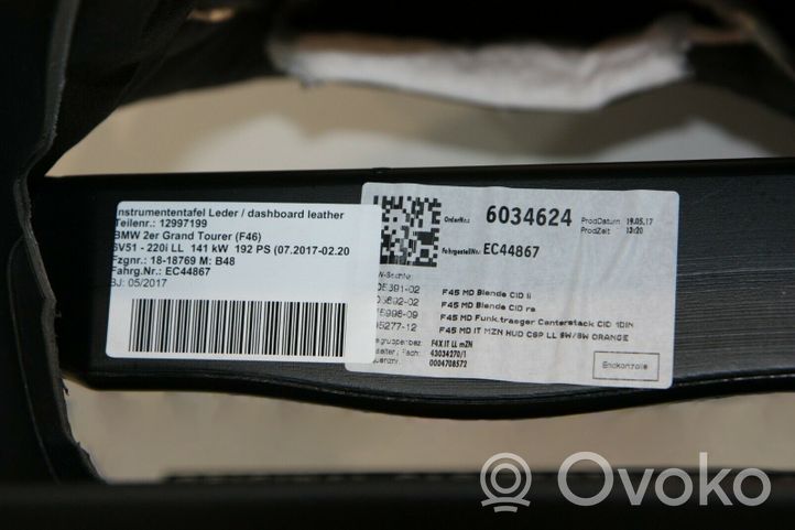 BMW 2 F46 Tableau de bord K003059