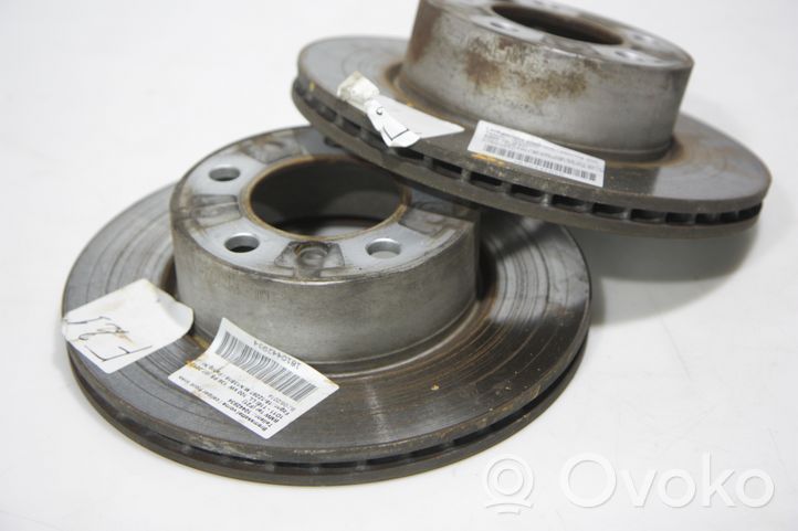 BMW 1 F20 F21 Set dischi freno e pinze 017806