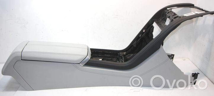 BMW M8 F91 F92 G14 G15 Center console 018125