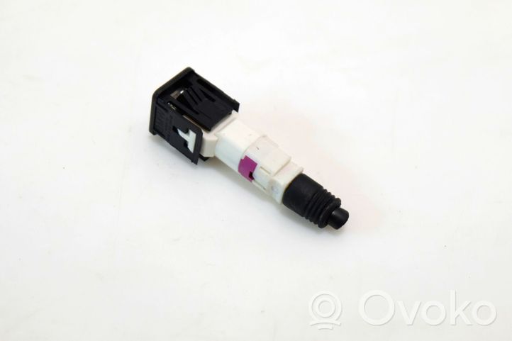 BMW 1 F20 F21 Connettore plug in USB 007640