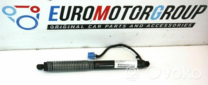 BMW 7 G11 G12 Azionamento del giunto dell’albero cardanico 013584