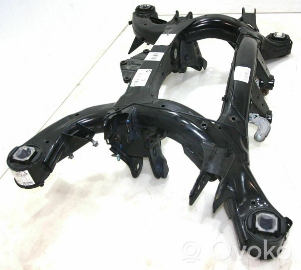 BMW X5M F85 Taka-akselin palkki 013653