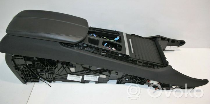 BMW X5 F15 Centrinė konsolė K003326
