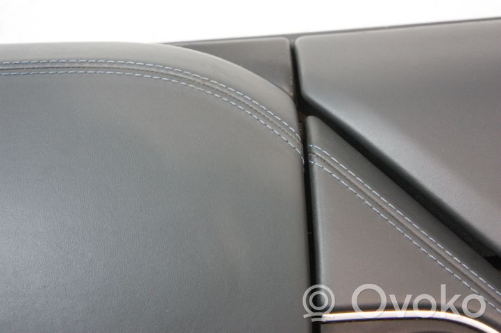 BMW i8 Center console 018537