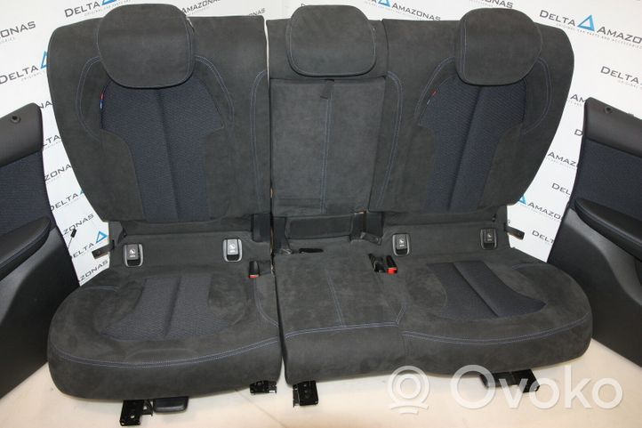 BMW 2 F46 Fotele / Kanapa / Komplet J00529