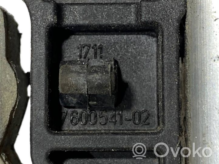 BMW 1 F20 F21 Staffa di montaggio del radiatore 7600541