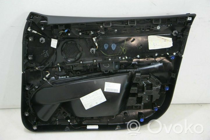 BMW X5M F85 Takaoven verhoilu 016391