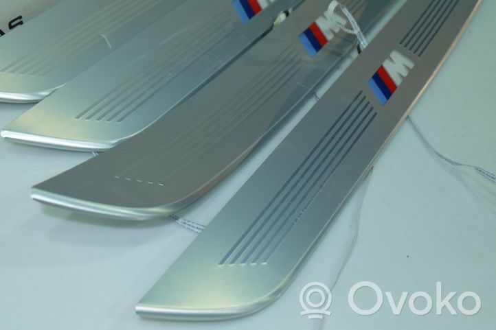 BMW 7 G11 G12 Garniture de marche-pieds avant J00128