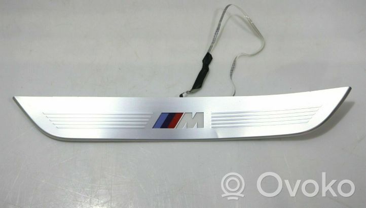 BMW 7 G11 G12 Garniture de marche-pieds arrière 016065