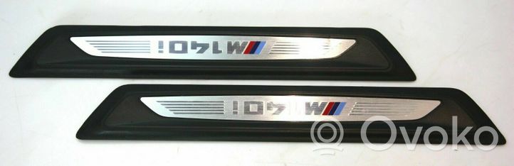 BMW 1 F20 F21 Garniture de marche-pieds avant 015710