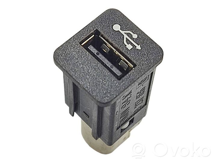 BMW 7 F01 F02 F03 F04 Connettore plug in USB 9237656