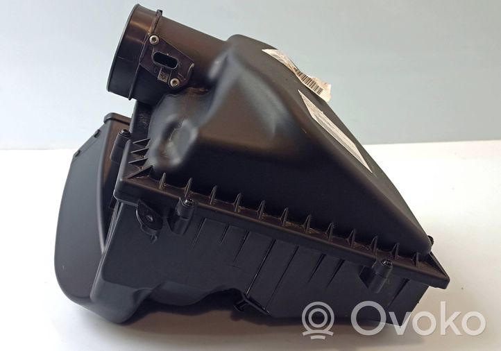 BMW 5 G30 G31 Scatola del filtro dell’aria 023895