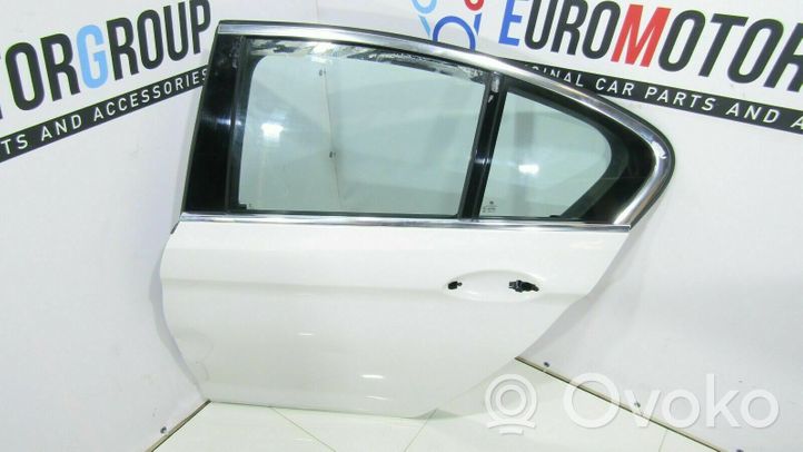 BMW M5 F90 Rear door R01413