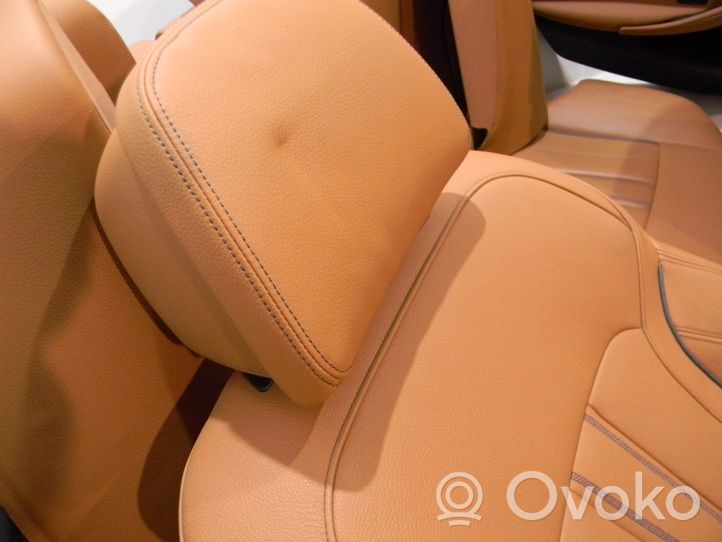 BMW 5 G30 G31 Seat set C01296