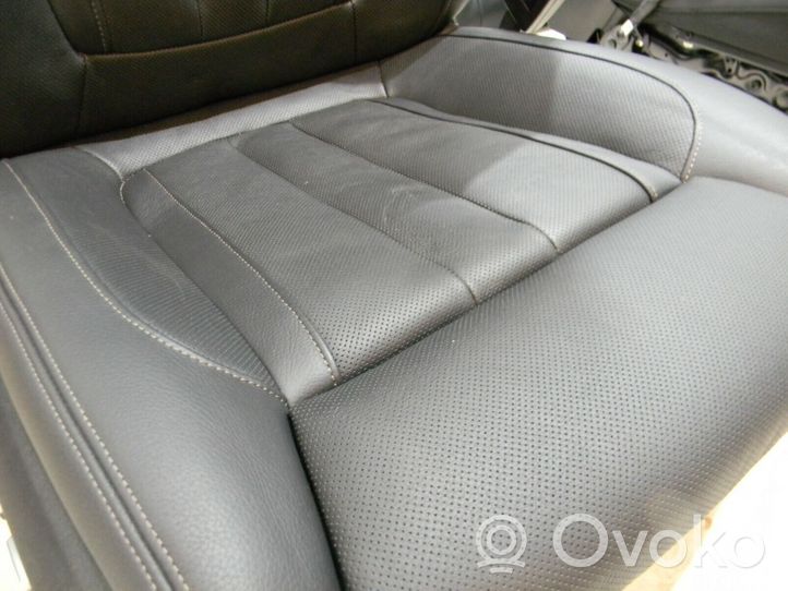 BMW 5 G30 G31 Seat set C01060