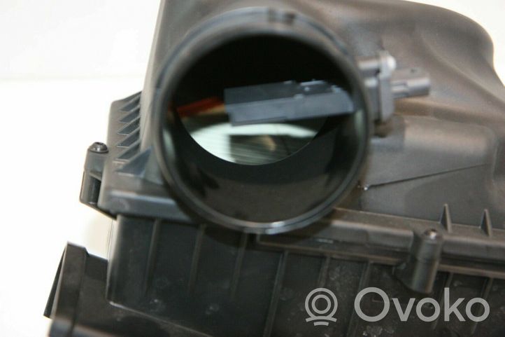 BMW 5 G30 G31 Boîtier de filtre à air 007457