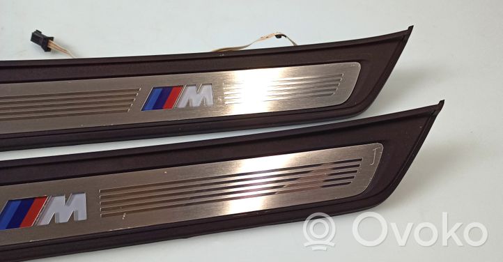 BMW 6 G32 Gran Turismo Garniture de marche-pieds avant 026878