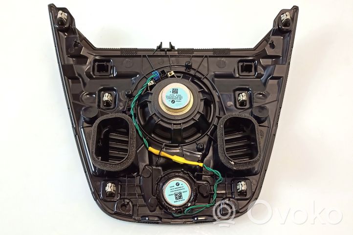 BMW 5 G30 G31 Pannello altoparlante 022835