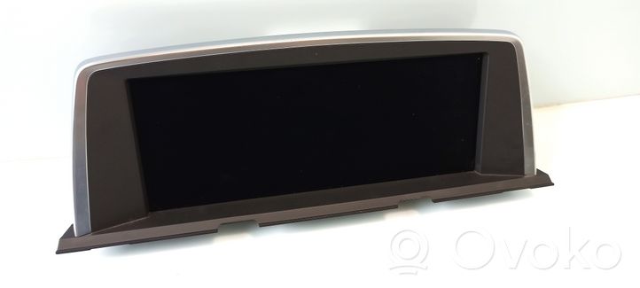 BMW 6 F06 Gran coupe Monitori/näyttö/pieni näyttö 026910