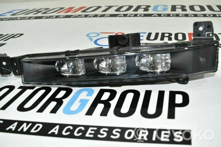 BMW 7 G11 G12 Front fog light V00126