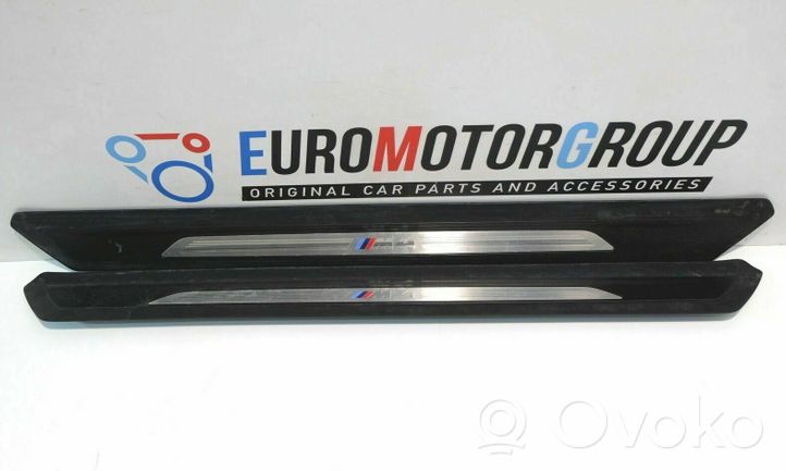 BMW M4 F82 F83 Etuoven kynnyksen suojalista 004422