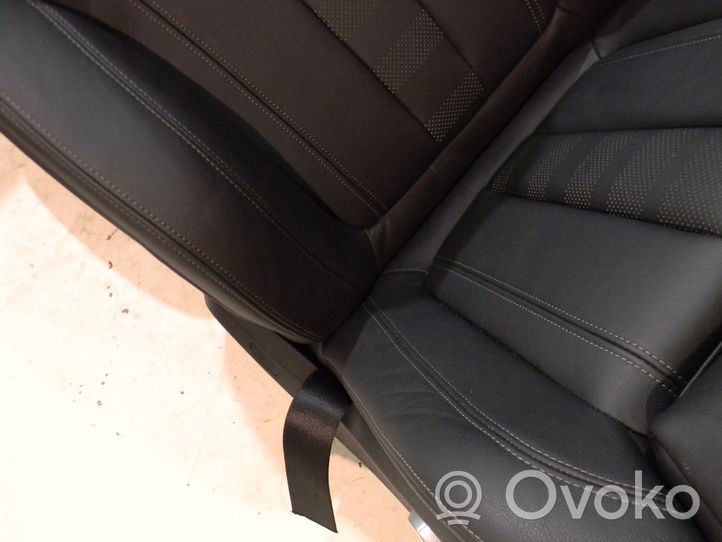 BMW X7 G07 Seat set C01353