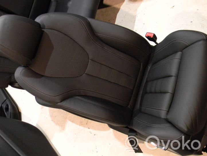 BMW X7 G07 Sėdynių komplektas C01353