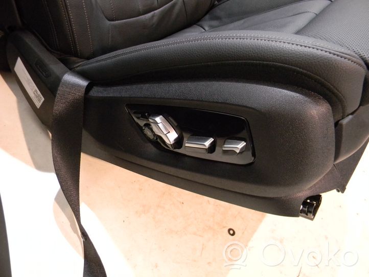 BMW 5 G30 G31 Seat set C01365