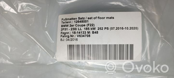 BMW 2 F22 F23 Kit tapis de sol auto 027476