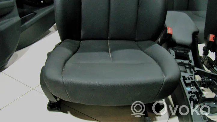 BMW 3 F30 F35 F31 Seat set R003085