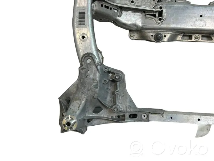 BMW 5 G30 G31 Sottotelaio anteriore 6861106