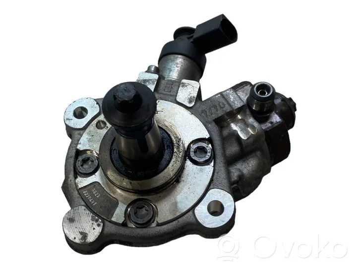 BMW 3 F30 F35 F31 Fuel injection high pressure pump 7810696