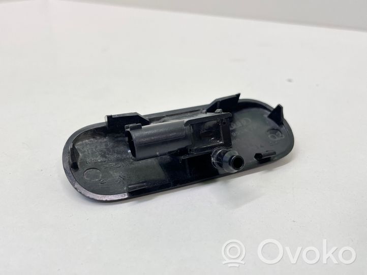 Audi Q3 8U Windshield washer spray nozzle 8U0955988A