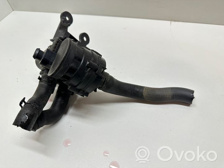 Audi A8 S8 D3 4E Valvola di regolazione del liquido di raffreddamento e del riscaldatore 4f1959517A