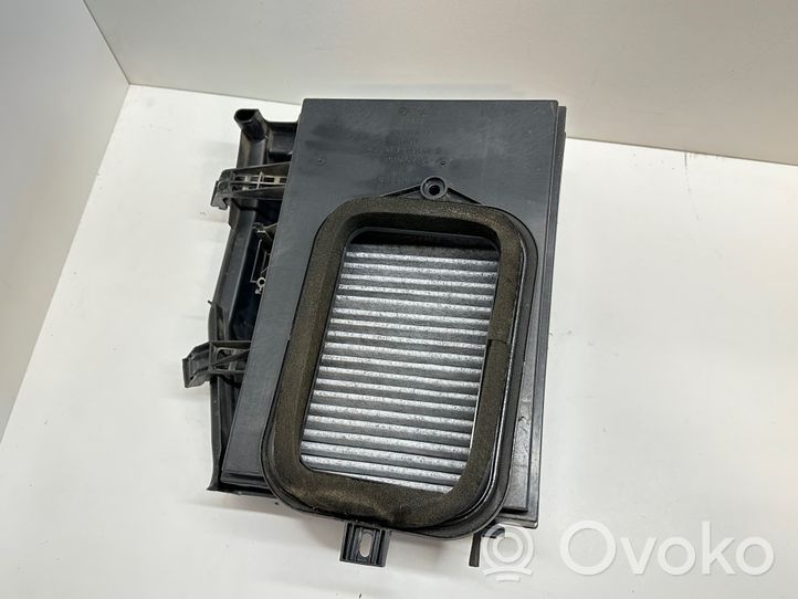 Audi A4 S4 B7 8E 8H Oro mikrofiltro komplektas 8E1819441B