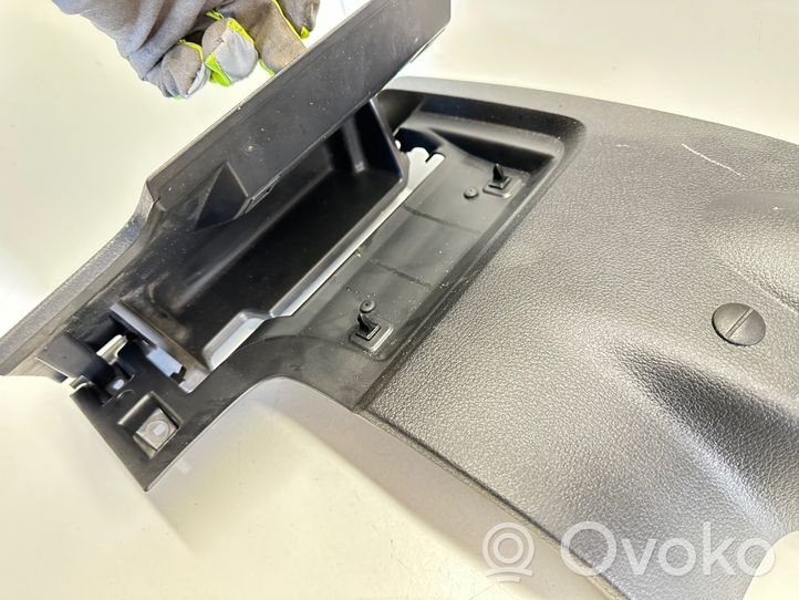 Volkswagen Tiguan Rivestimento pannello inferiore del cruscotto 5M1858210B