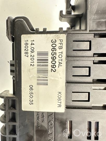 Volvo XC70 Fuse module 30659092