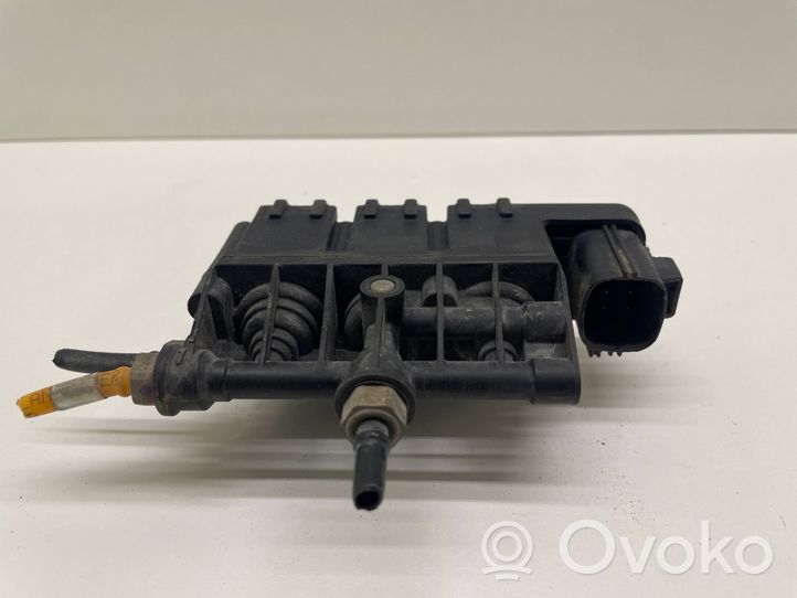 Land Rover Range Rover Sport L320 Blocco valvola della sospensione pneumatica RVH000095