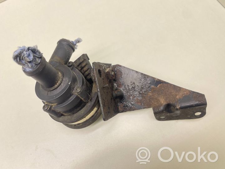 Volkswagen Touareg I Pompe à eau de liquide de refroidissement 7l6121079a