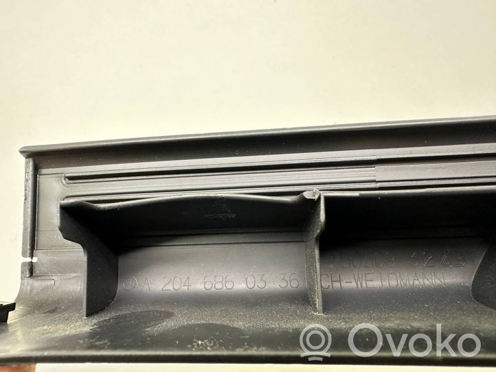 Mercedes-Benz C W204 Copertura del rivestimento del sottoporta posteriore A2046860336