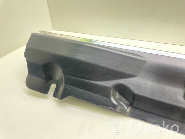 Mercedes-Benz C W204 Rivestimento di protezione sottoporta del bagagliaio/baule A2046460414