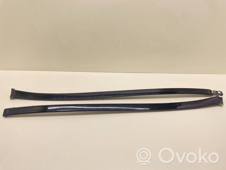 Mercedes-Benz C W204 Windshield trim 0800023