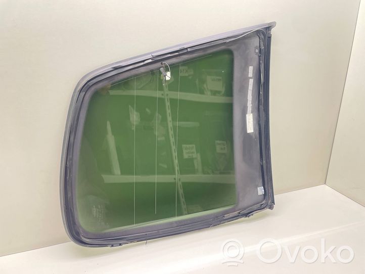 Volkswagen Touran II Rear side window/glass 43R001667