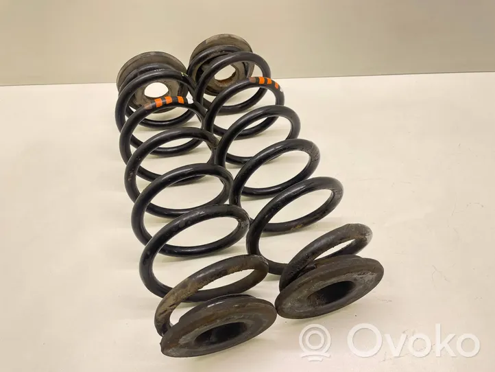 Volkswagen Touran II Rear coil spring 