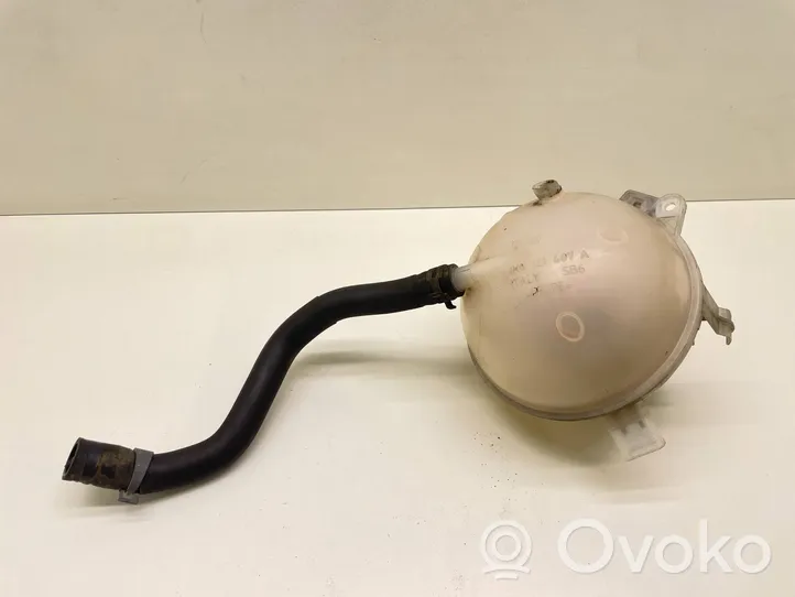 Volkswagen Tiguan Vase d'expansion / réservoir de liquide de refroidissement 1K0121407A