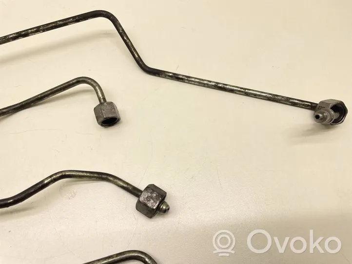 Audi A4 S4 B6 8E 8H Tuyau d'alimentation d'injecteur de carburant 